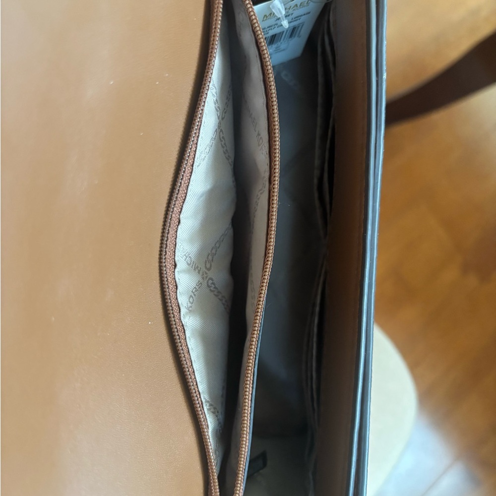 Michael Kors Tan Crossbody Bag with Structured Design - Picture 5 of 5